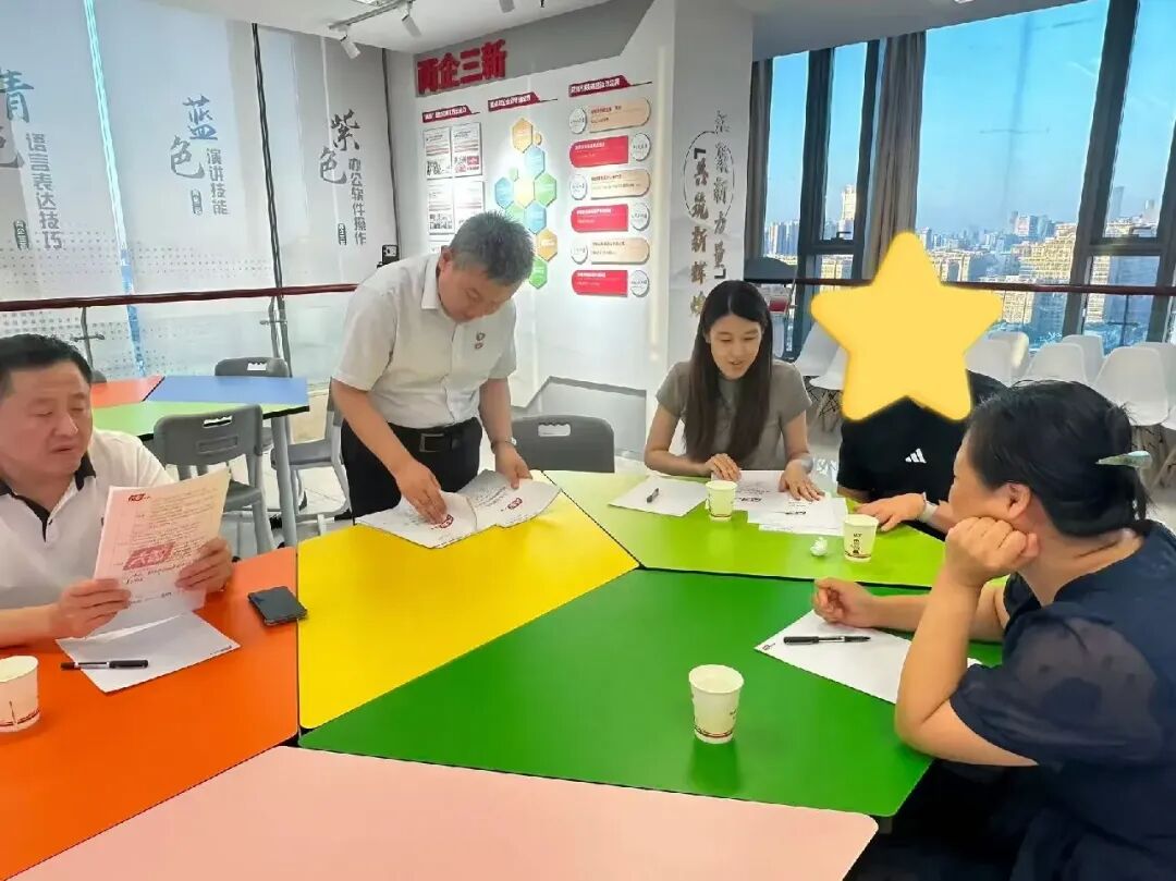 简篇-逐梦启航新征程——千佛山街道助力帮扶困难学子圆梦求学路 图片